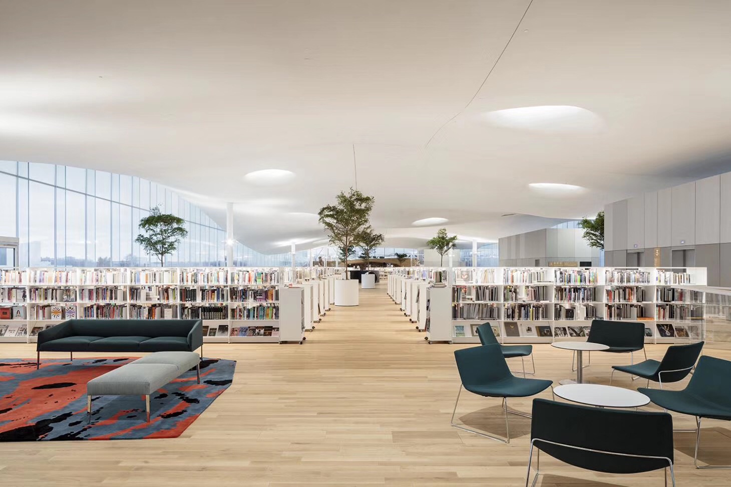 Helsinki opens a light-filled library as a national monument(图2)
