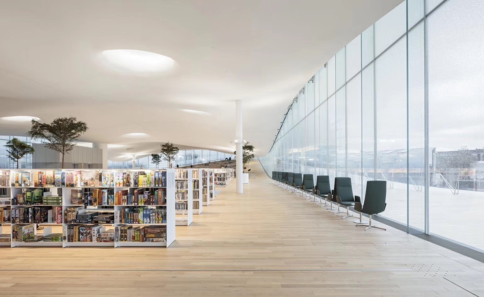 Helsinki opens a light-filled library as a national monument(图3)