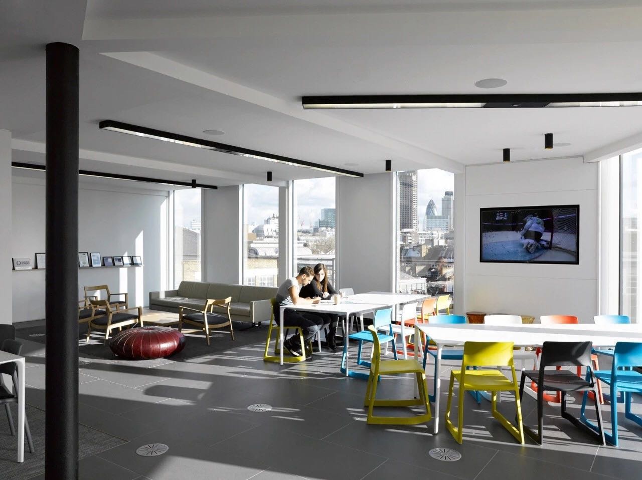 Hill+Knowlton’s Modern London Office(图9)