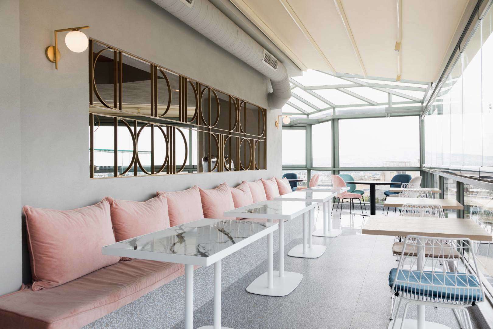 Fluo creates rooftop bar and breakfast room at Evripidis hot(图4)