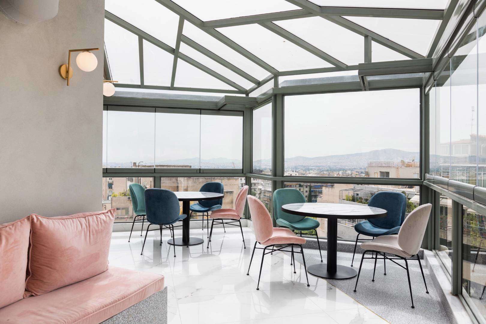 Fluo creates rooftop bar and breakfast room at Evripidis hot(图5)